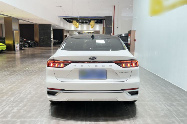 Used Ford Mondeo 2023 EcoBoost 245 Ultimate Model Exterior 5