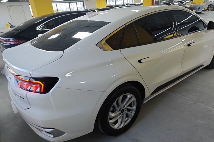 Used Ford Mondeo 2023 EcoBoost 180 Comfort Model Exterior 5