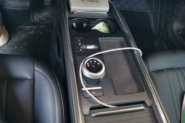 Used Ford Mondeo 2023 EcoBoost 245 Luxury Model Gear Lever
