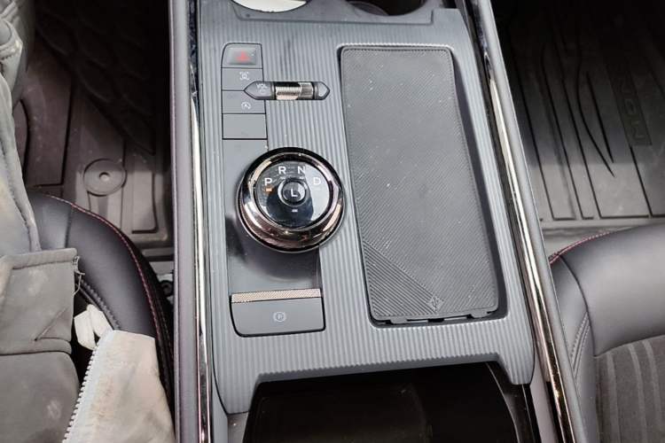 Used Ford Mondeo 2023 EcoBoost 245 Luxury Model Gear Lever