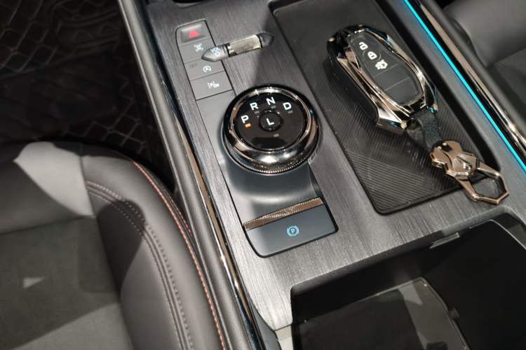 Used Ford Mondeo 2023 EcoBoost 245 Ultimate Model Gear Lever
