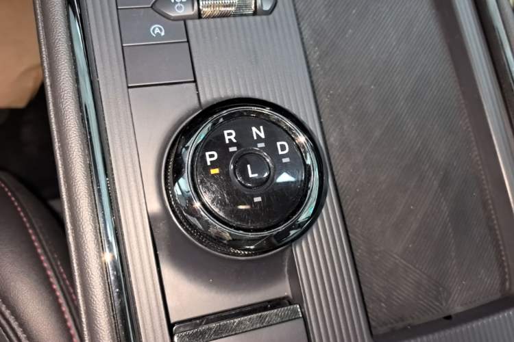 Used Ford Mondeo 2023 EcoBoost 245 Luxury Model Gear Lever