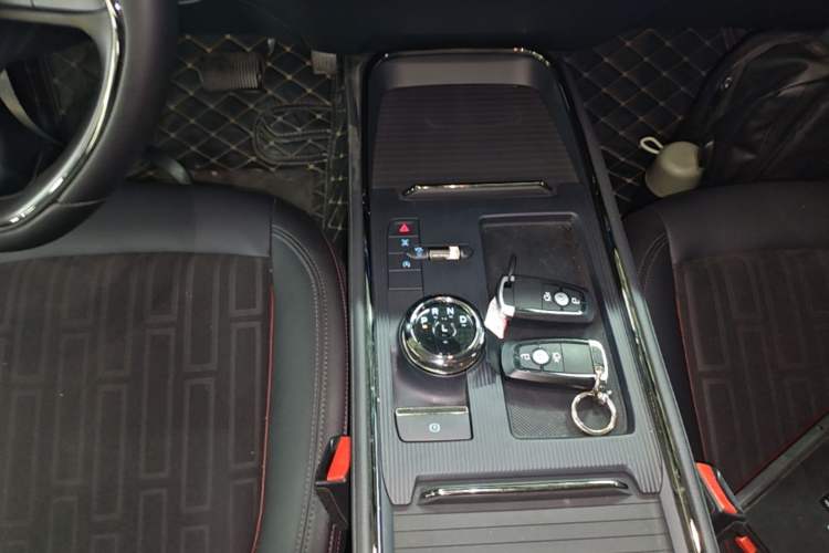 Used Ford Mondeo 2023 EcoBoost 180 Luxury Model Gear Lever