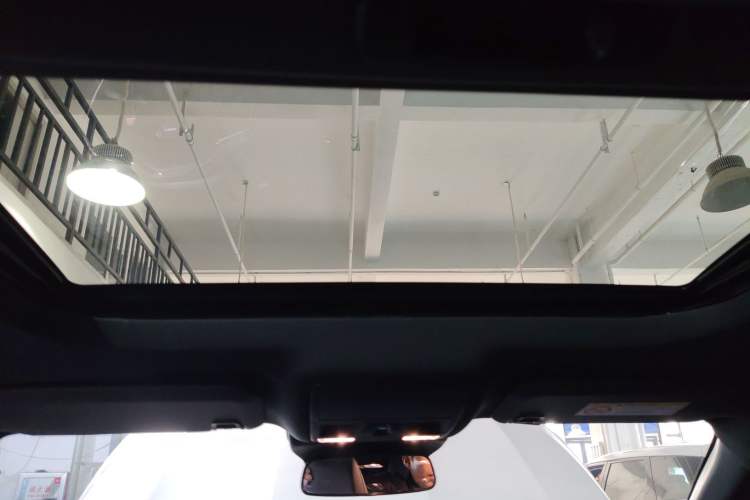 Used Ford Mondeo 2023 EcoBoost 180 Comfort Model Headliner