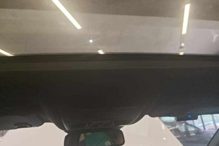 Used Ford Mondeo 2023 EcoBoost 245 Ultimate Model Headliner