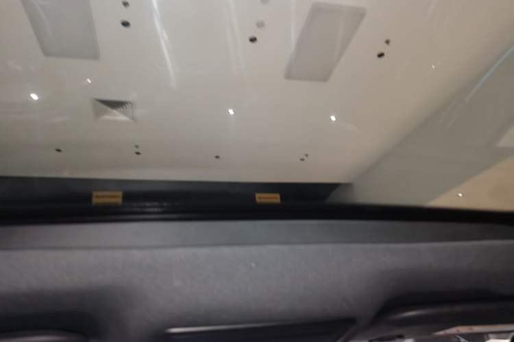 Used Ford Mondeo 2023 EcoBoost 245 Ultimate Model Headliner