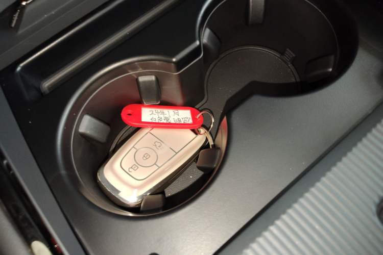 Used Ford Mondeo 2023 EcoBoost 180 Comfort Model Interior 1