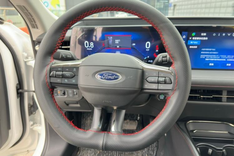 Used Ford Mondeo 2023 EcoBoost 245 Luxury Model Interior 3