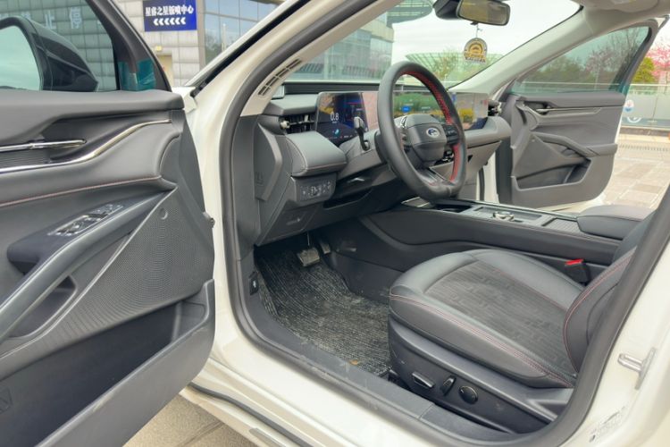 Used Ford Mondeo 2023 EcoBoost 245 Luxury Model Interior 6