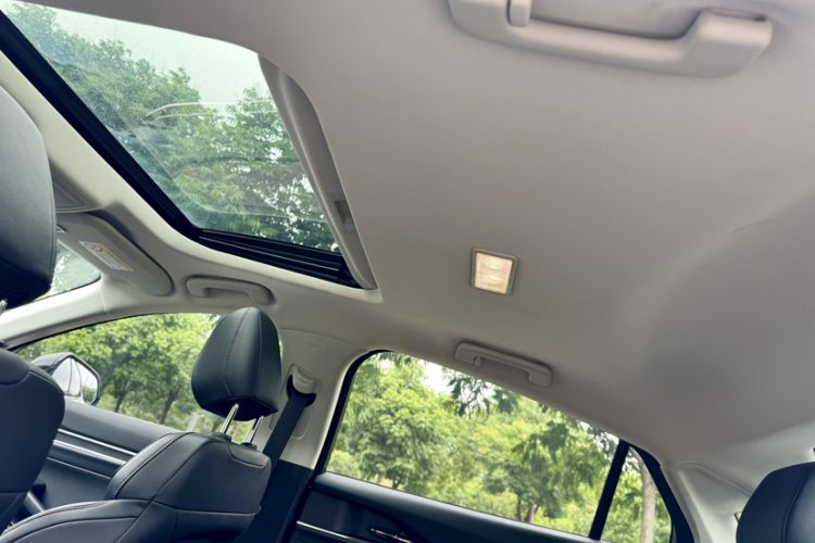 Used Ford Mondeo 2023 EcoBoost 245 Luxury Model Interior 8