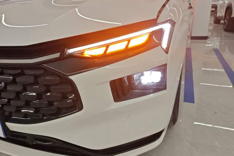 Used Ford Mondeo 2023 EcoBoost 180 Luxury Model Left Front Headlight