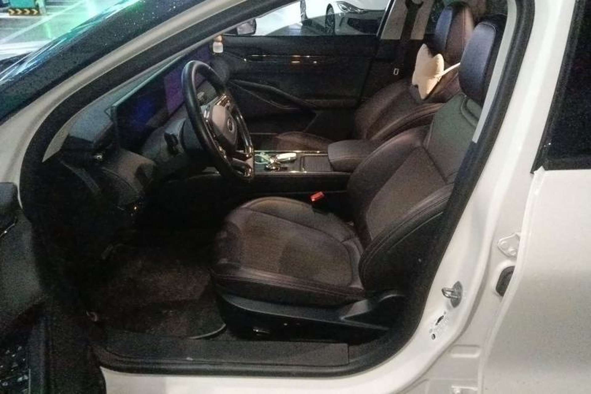 Used Ford Mondeo 2023 EcoBoost 245 Luxury Model Left Front Seat