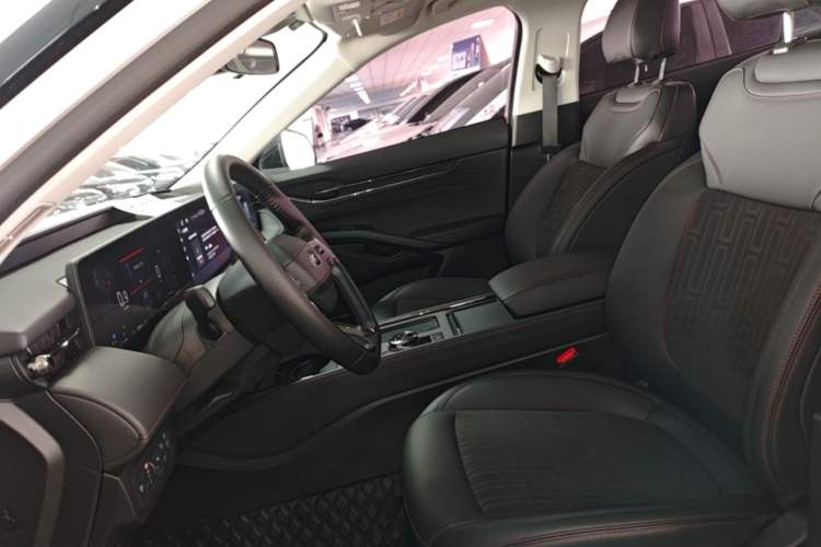 Used Ford Mondeo 2023 EcoBoost 245 Luxury Model Left Front Seat