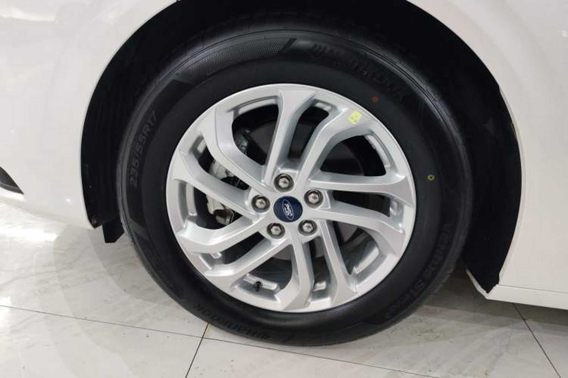 Used Ford Mondeo 2023 EcoBoost 180 Comfort Model Left Front Wheel Hub