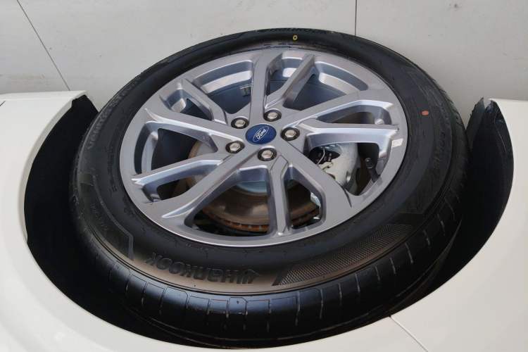 Used Ford Mondeo 2023 EcoBoost 245 Luxury Model Left Front Wheel Hub