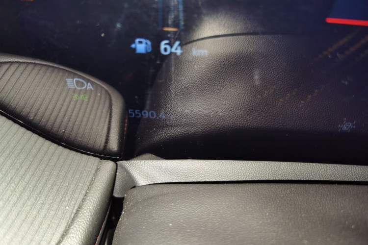 Used Ford Mondeo 2023 EcoBoost 180 Luxury Model Odometer Close Up