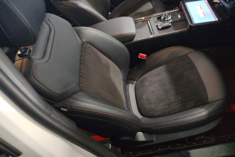 Used Ford Mondeo 2023 EcoBoost 180 Comfort Model Right Front Seat