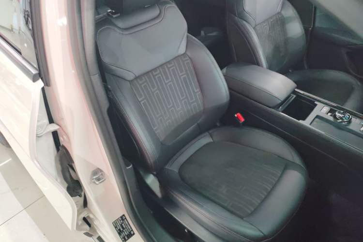 Used Ford Mondeo 2023 EcoBoost 180 Comfort Model Right Front Seat