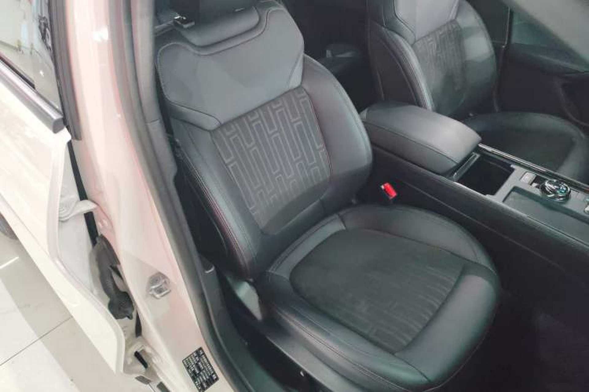 Used Ford Mondeo 2023 EcoBoost 180 Comfort Model Right Front Seat