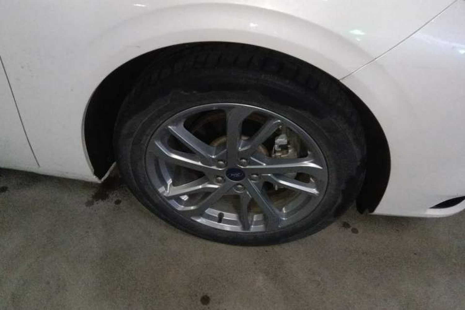 Used Ford Mondeo 2023 EcoBoost 245 Luxury Model Right Front Wheel Hub