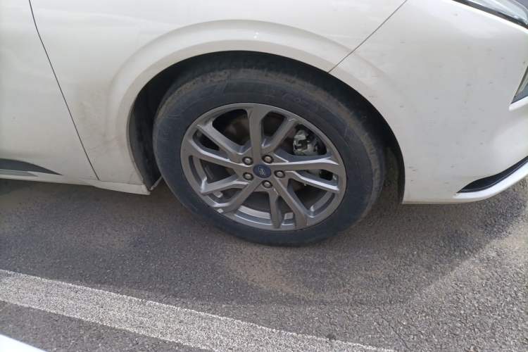 Used Ford Mondeo 2023 EcoBoost 245 Luxury Model Right Front Wheel Hub