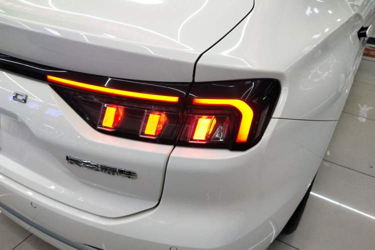 Used Ford Mondeo 2023 EcoBoost 245 Luxury Model Right Rear Taillight
