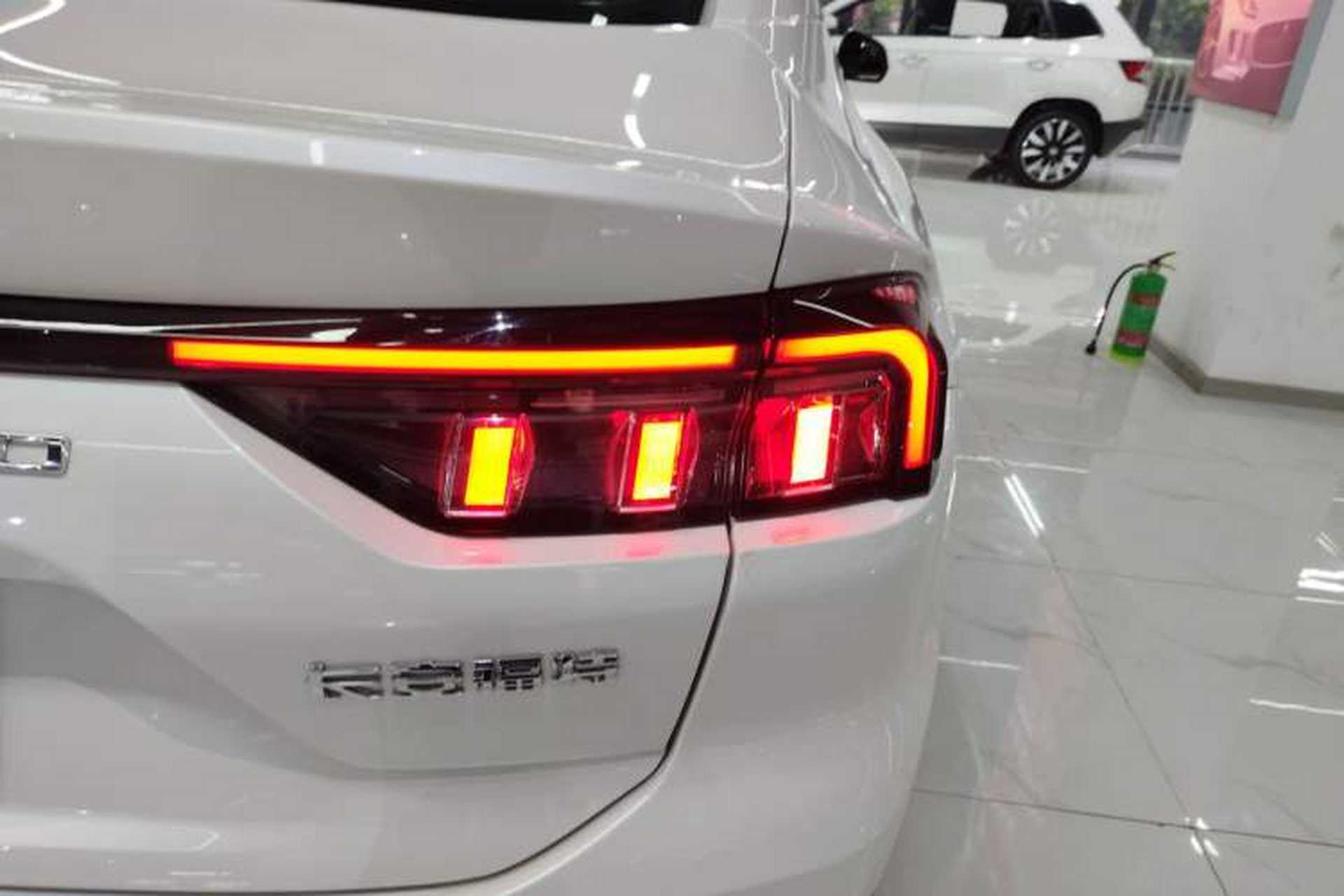 Used Ford Mondeo 2023 EcoBoost 180 Comfort Model Right Rear Taillight