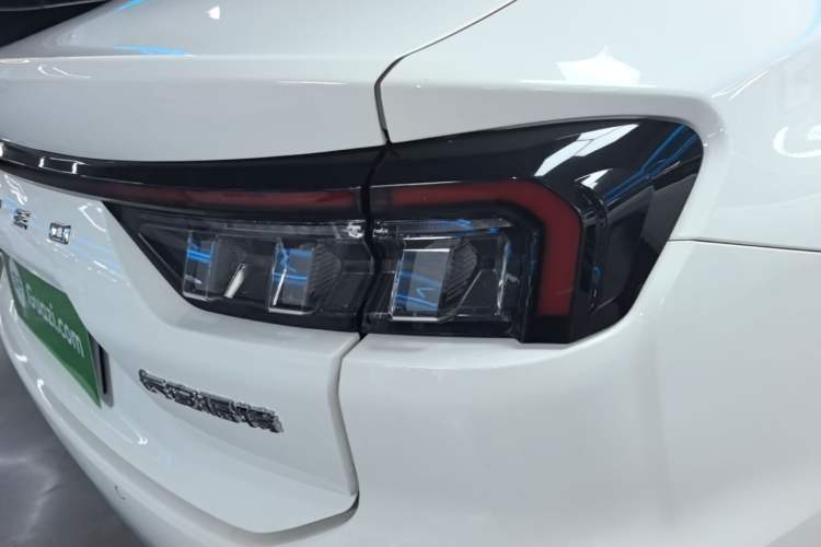 Used Ford Mondeo 2023 EcoBoost 245 Luxury Model Right Rear Taillight