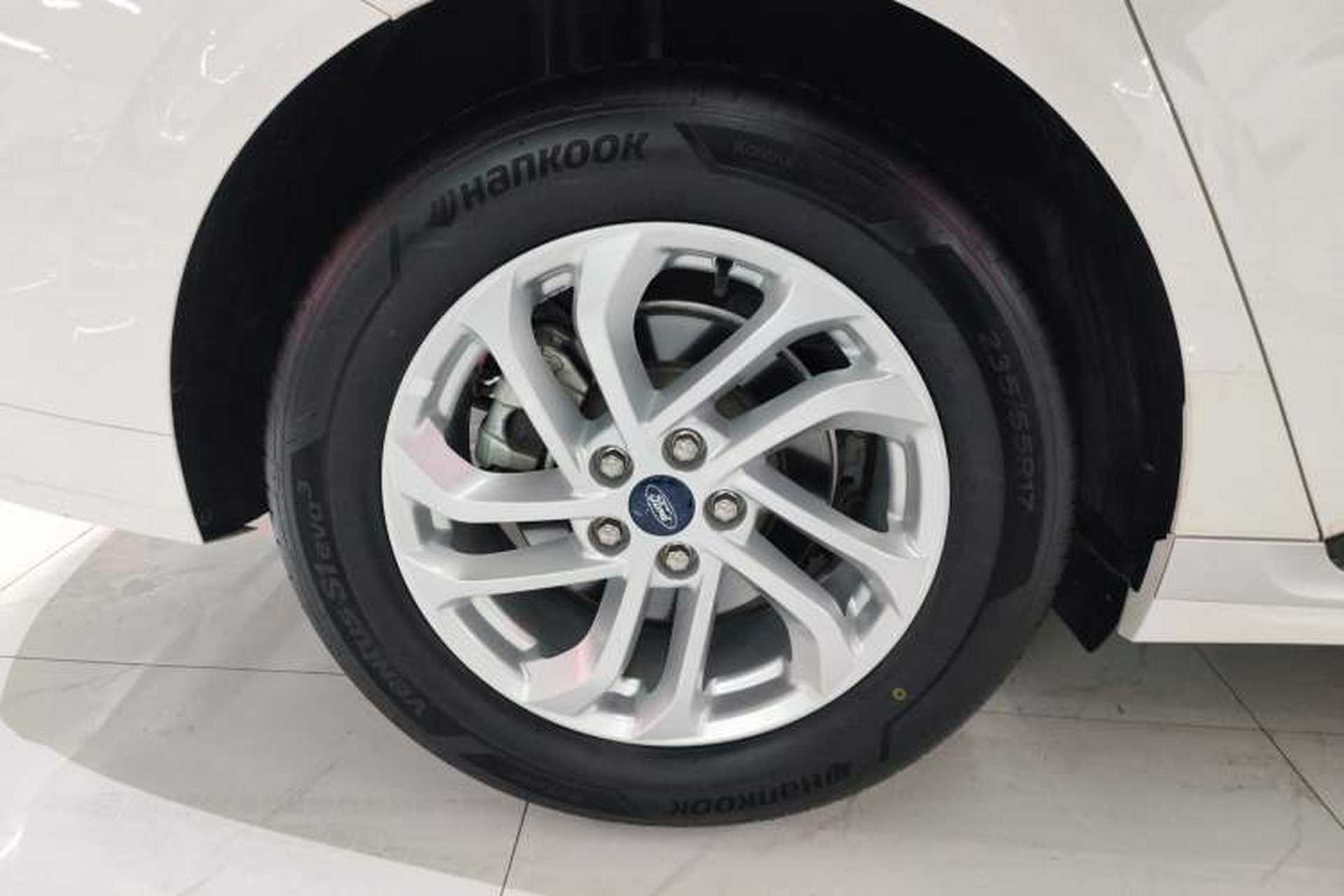 Used Ford Mondeo 2023 EcoBoost 180 Comfort Model Right Rear Wheel Hub