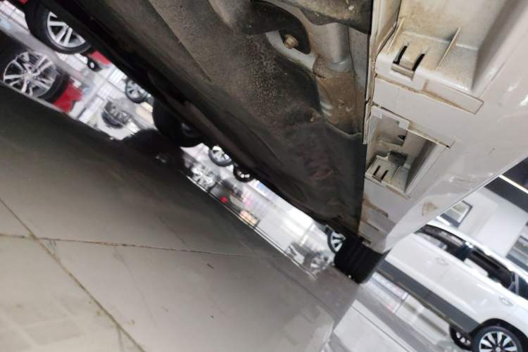 Used Ford Mondeo 2023 EcoBoost 180 Comfort Model Right Side Sill