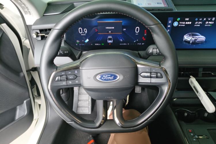 Used Ford Mondeo 2023 EcoBoost 245 Luxury Model Steering Wheel