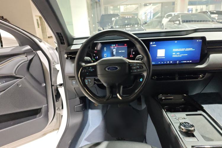 Used Ford Mondeo 2023 EcoBoost 180 Comfort Model Steering Wheel