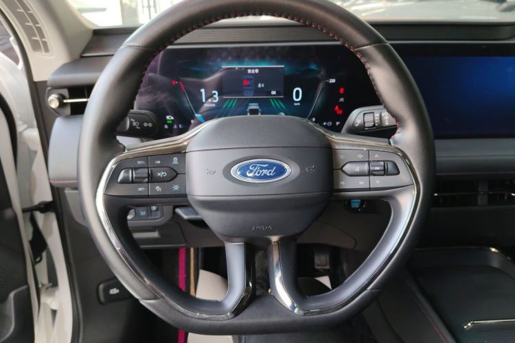 Used Ford Mondeo 2023 EcoBoost 245 Luxury Model Steering Wheel