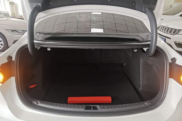 Used Ford Mondeo 2023 EcoBoost 180 Luxury Model Trunk