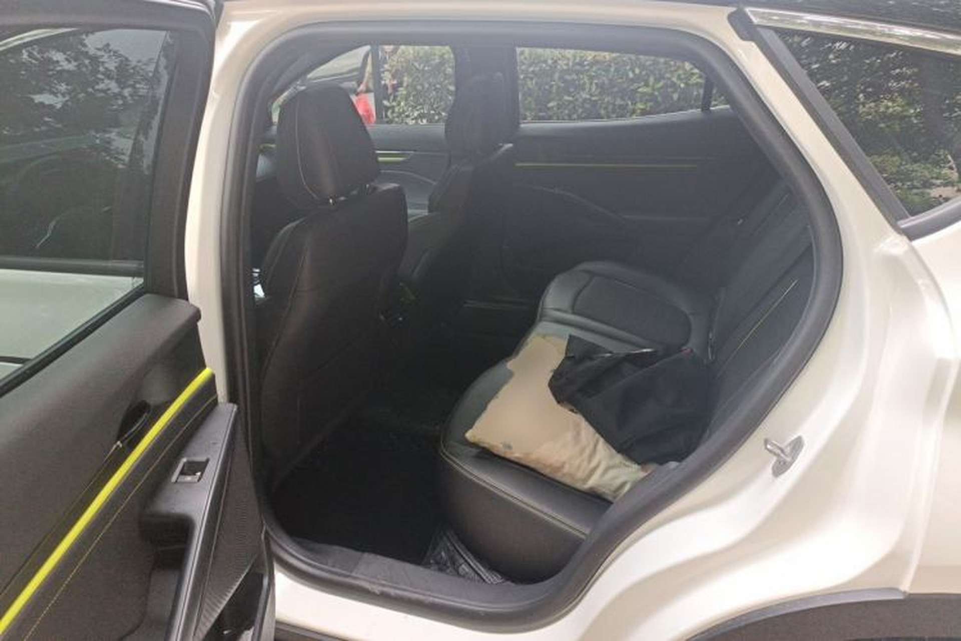 Used Ford Mondeo 2024 2.0T E-Hybrid Sport Edition Left Rear Seat