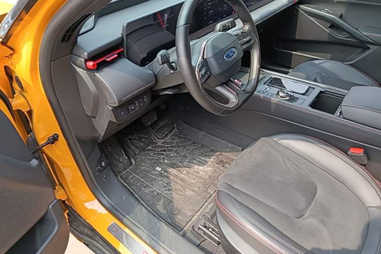 Used Ford Mondeo 2024 2.0T E-Hybrid Sport Edition ST-Line Driver Seat