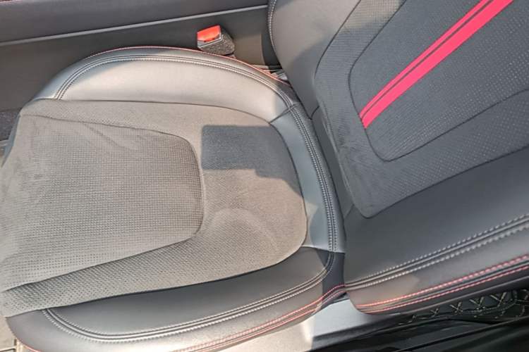 Used Ford Mondeo 2024 2.0T E-Hybrid Sport Edition ST-Line Left Front Seat
