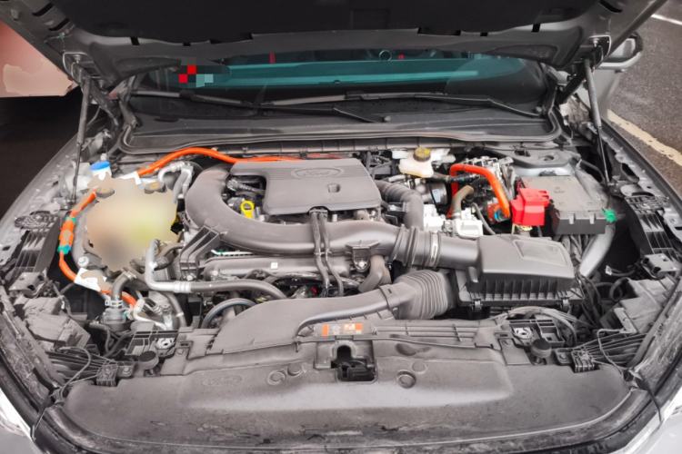 Used Ford Mondeo 2024 2.0T E-Hybrid Sport Edition ST-Line Engine Bay