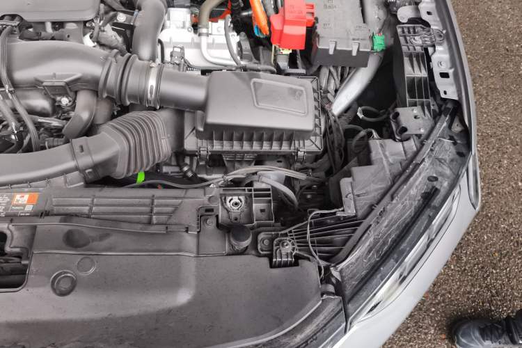 Used Ford Mondeo 2024 2.0T E-Hybrid Sport Edition ST-Line Engine Bay Left