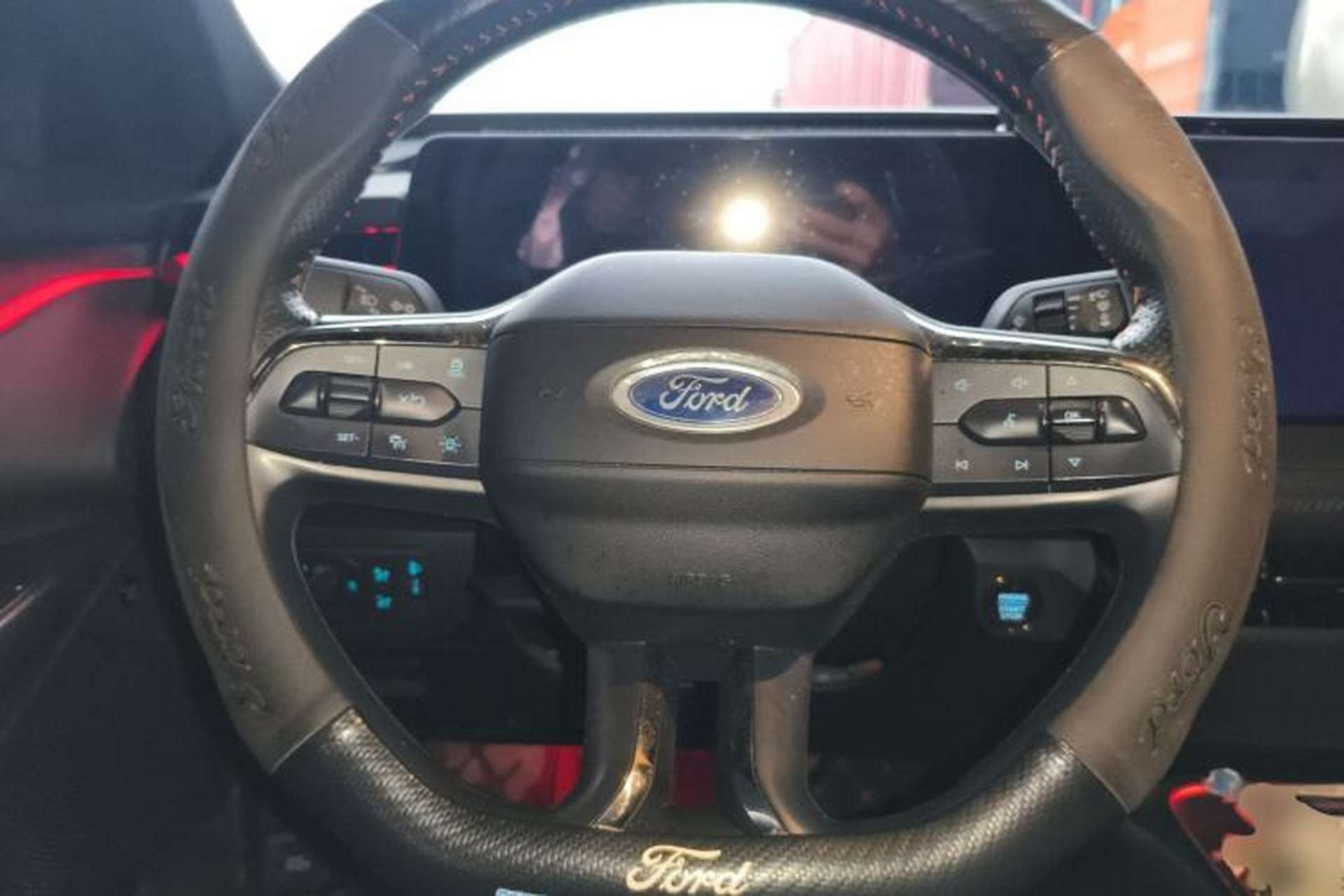 Used Ford Mondeo 2024 2.0T E-Hybrid Sport Edition ST-Line Steering Wheel