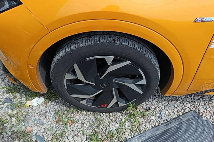 Used Ford Mondeo 2024 2.0T E-Hybrid Sport Edition ST-Line Left Front Wheel Hub