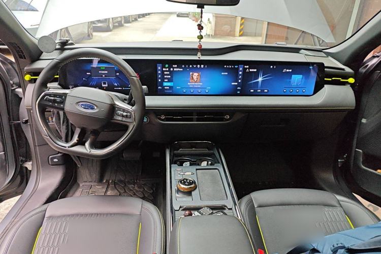 Used Ford Mondeo 2024 2.0T E-Hybrid Sport Edition Center Console