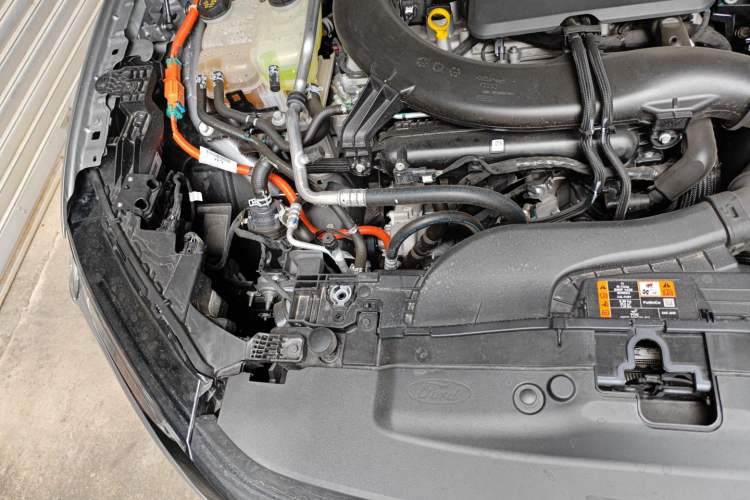Used Ford Mondeo 2024 2.0T E-Hybrid Sport Edition Engine Bay Right