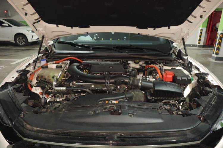 Used Ford Mondeo 2024 2.0T E-Hybrid Sport Edition Engine Bay