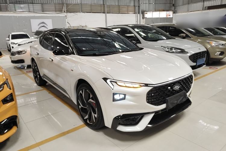 Used Ford Mondeo 2024 2.0T E-Hybrid Sport Edition ST-Line Front Right 45 Deg