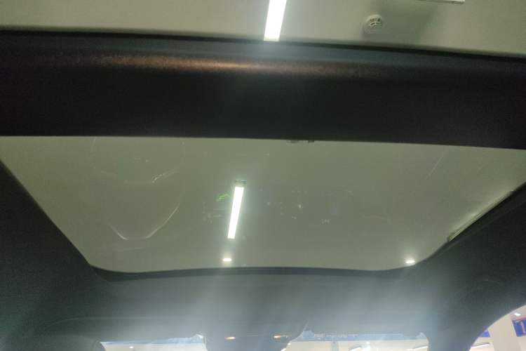 Used Ford Mondeo 2024 2.0T E-Hybrid Sport Edition ST-Line Headliner