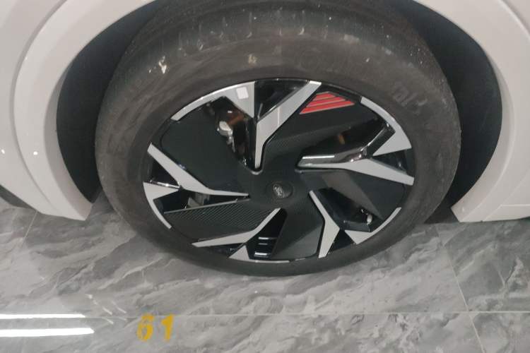 Used Ford Mondeo 2024 2.0T E-Hybrid Sport Edition ST-Line Left Front Wheel Hub
