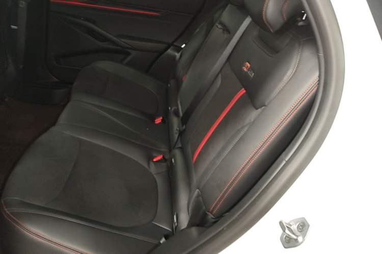 Used Ford Mondeo 2024 2.0T E-Hybrid Sport Edition ST-Line Left Rear Seat