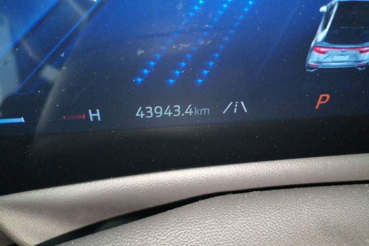Used Ford Mondeo 2024 2.0T E-Hybrid Sport Edition ST-Line Odometer Close Up