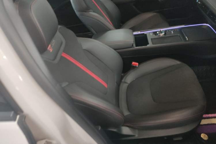 Used Ford Mondeo 2024 2.0T E-Hybrid Sport Edition ST-Line Right Front Seat